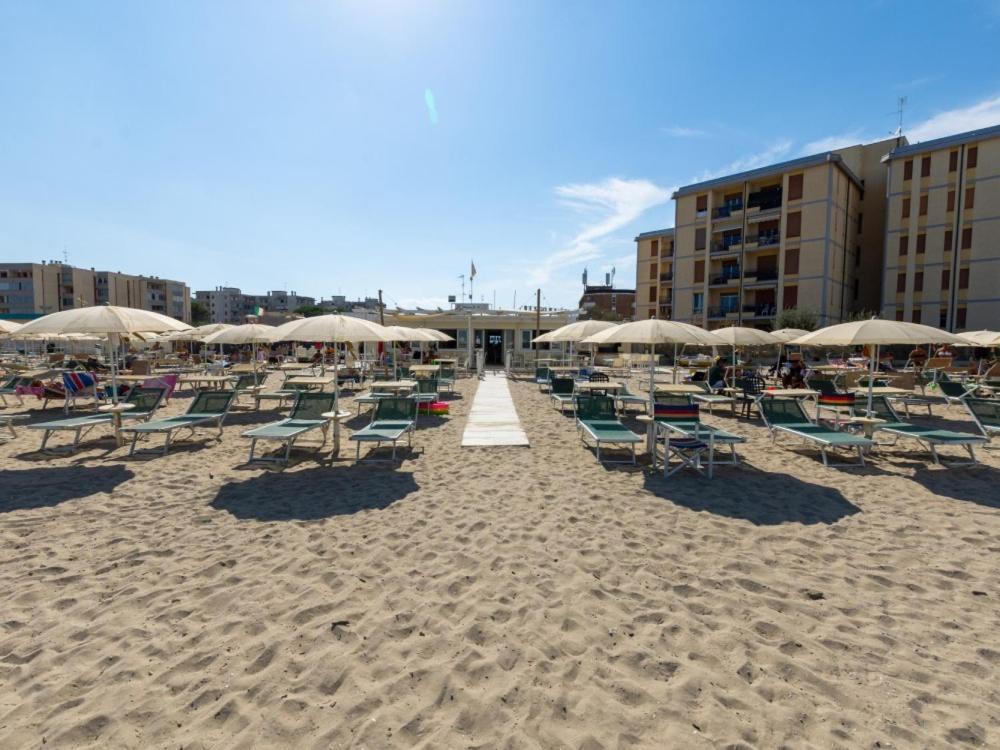 Hotel Marina Beach - Azzurro Club Равенна Экстерьер фото