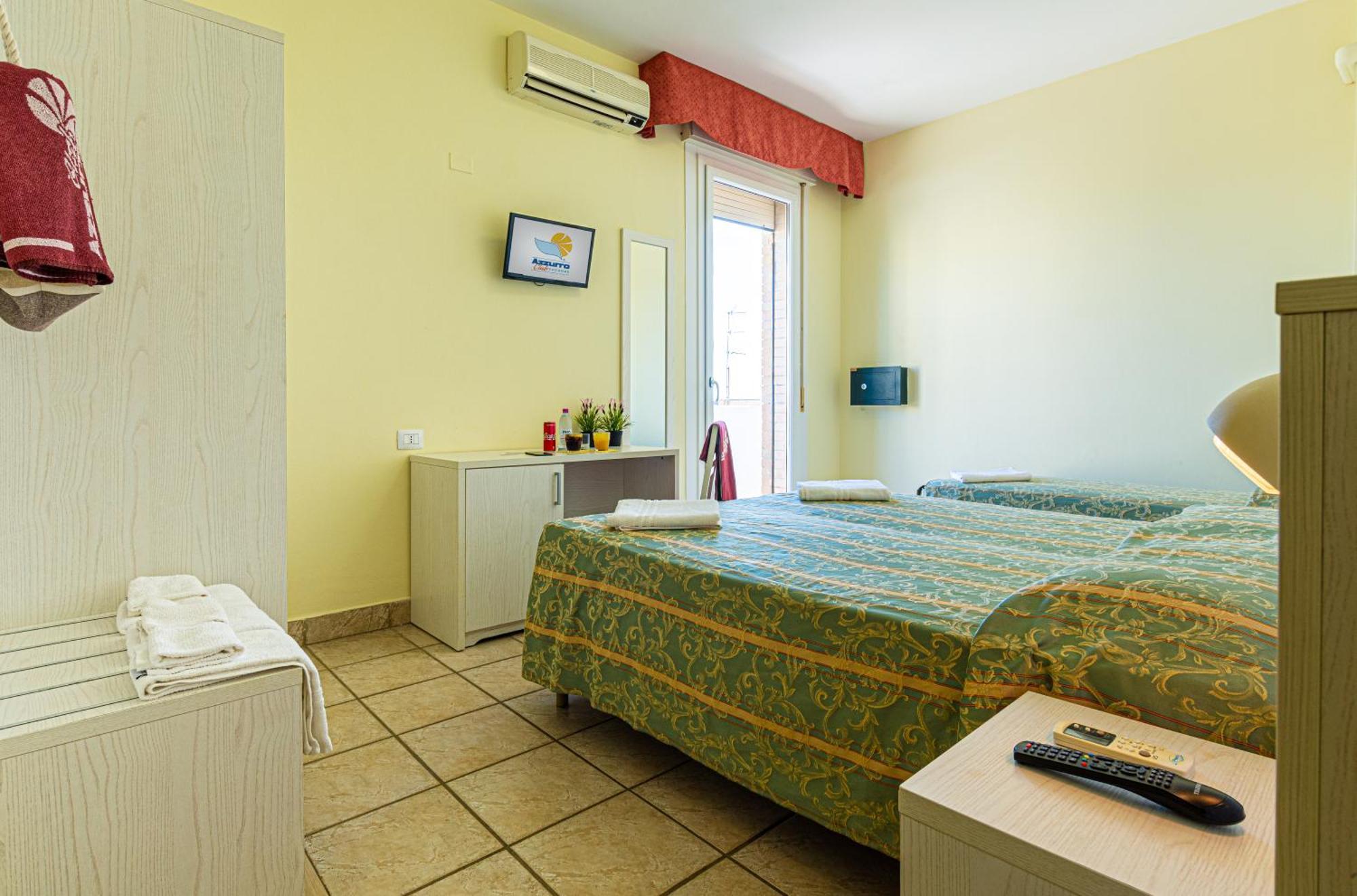 Hotel Marina Beach - Azzurro Club Равенна Экстерьер фото